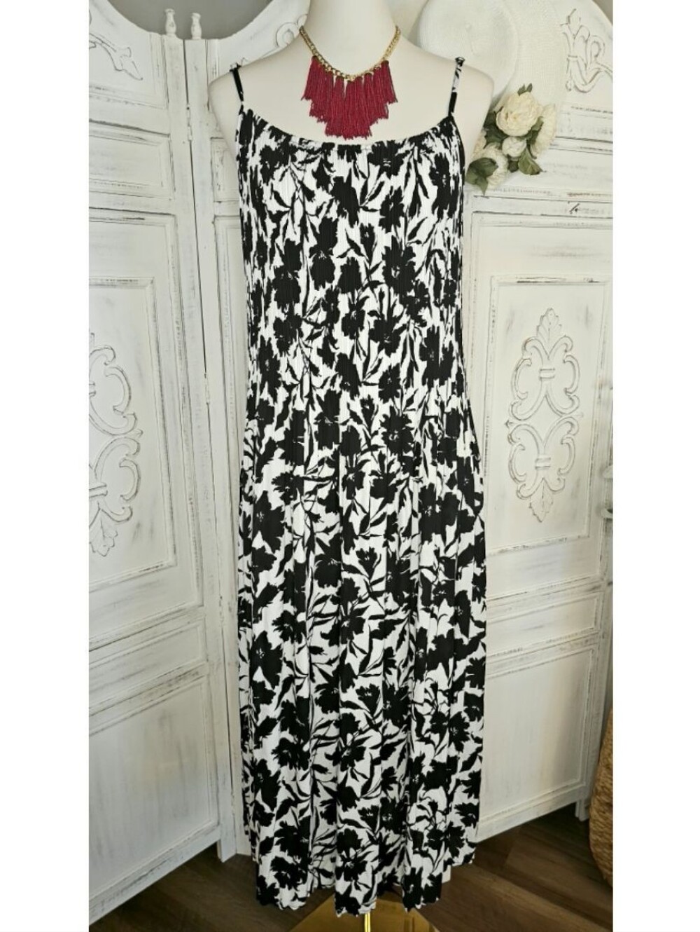Nicole Miller Black & White Pleated Bodice Adjustable Straps Midi Casual Dress